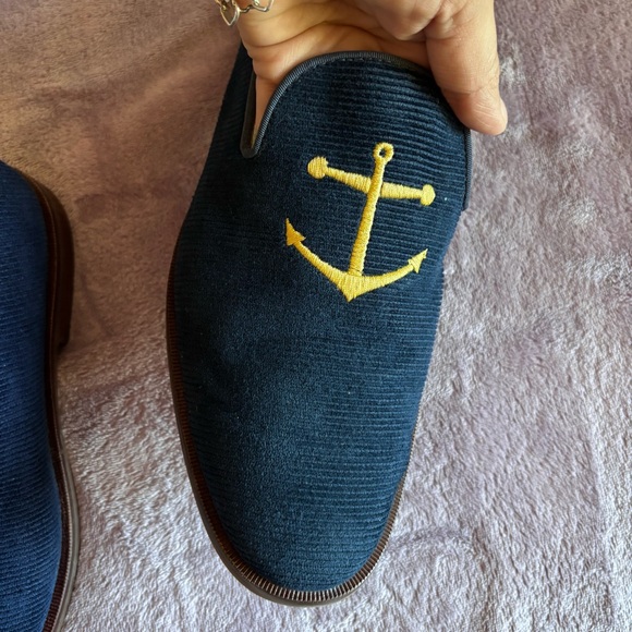 Sperry Men's Slipper Loafer in a navy blue textile upper with an anchor logo - Picture 5 of 8